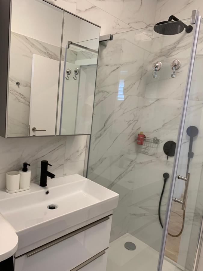 Deluxe Suites Anna โวดีเซ ภายนอก รูปภาพ